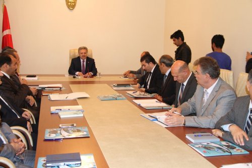 Erzincan'da yatırım izleme toplantısı düzenlendi