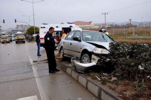 Kırıkkale'de trafik kazaları: 4 yaralı