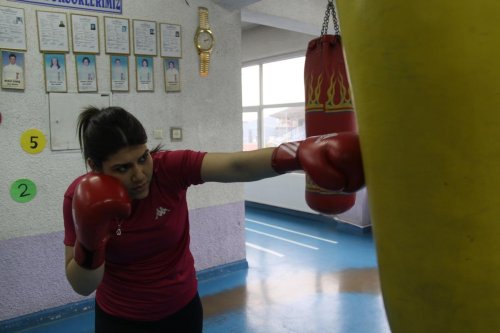 Milli boksör Bozduman, olimpiyat şampiyonluğunu hedefliyor
