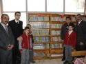 Ahlat'ta okul kütüphanesine kitap yardımı