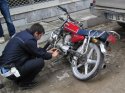 Sandıklı'da çalınan motosiklet terk edilmiş halde bulundu
