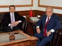Büyükelçi Tüymebayev, Vali Şentürk'ü ziyaret etti