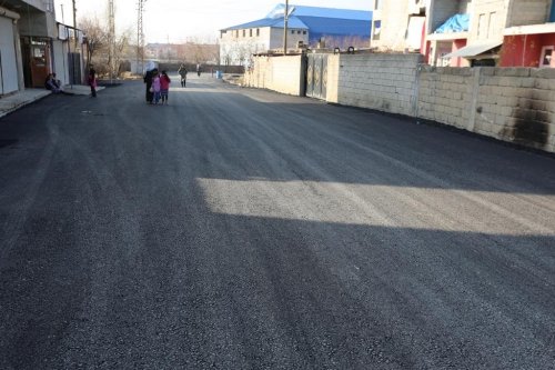 Edremit Belediyesinin yol yapım çalışmaları