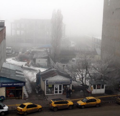 Ardahan'da soğuk hava ve sis