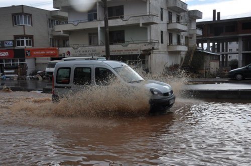 Didim'de şiddetli yağış