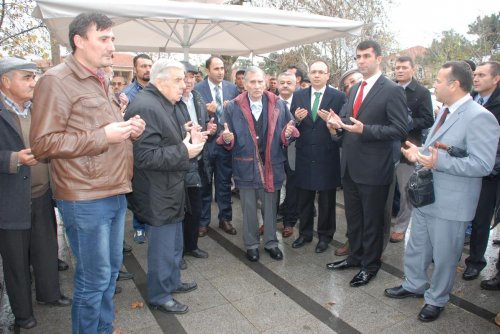 Eski Başbakanlardan Akbulut, Bayramiç'te mevlit okuttu