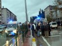 Kocaeli'nde otomobilin çarptığı 2 kadın yaralandı
