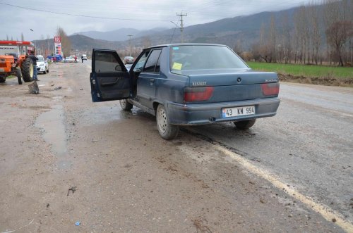 Simav’da trafik kazası: 3 yaralı