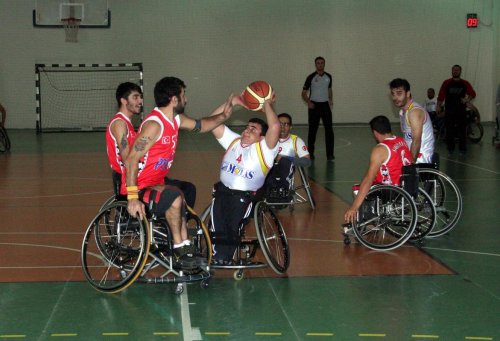 Basketbol: Tekerlekli Sandalye Bölgesel Ligi
