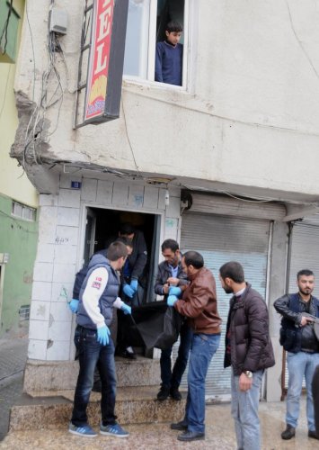 Cizre'de Macaristan uyruklu kişi ölü bulundu