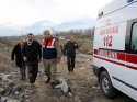 Erzincan'da otomobil sulama kanalına devrildi: 1 ölü, 4 yaralı