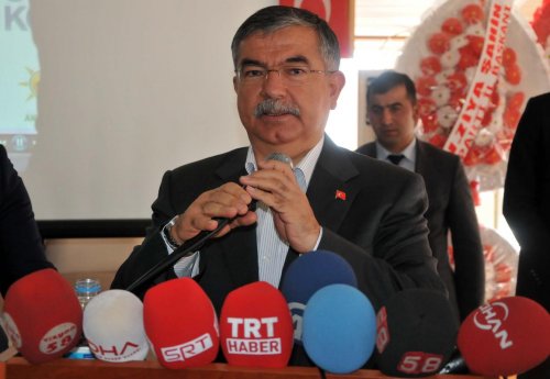 Milli Savunma Bakanı Yılmaz Sivas'ta