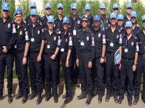 Türk polisi Sudan'da göz dolduruyor 