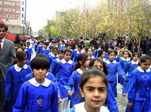 Haber geldi; Siirt'te okullar  tatil
