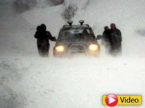 Son konuşma: Ne olur kurtarın bizi - Video