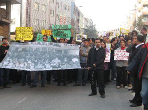 CHP ve Öymen'e yumurtalı protesto 