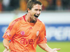 Kewell isyan etti!