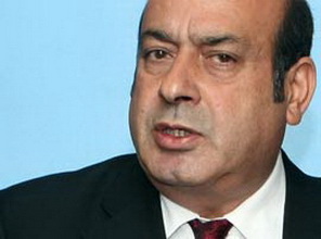 Kaplan'dan Erdoğan'a sert eleştiri