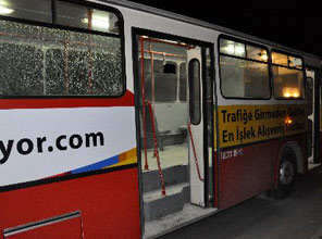 Belediye otobüsüne molotoflu saldırı