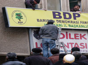 BDP'li vekiller adliyede başkan gözaltında