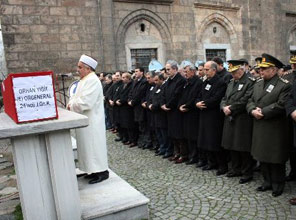 Paşaları biraraya getiren cenaze