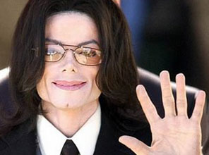 Michael Jackson öldü