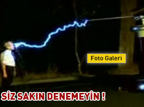 Elektrik adamdan şok görüntüler - Foto