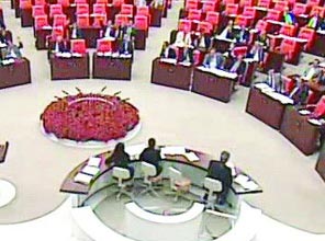 CHP'liler Meclis TV'ye yakalandı !