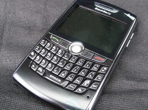 Blackberry'de büyük deprem