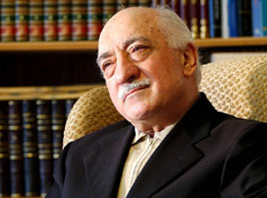 Gülen: Kurban teslimiyettir  