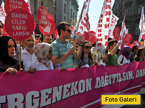 On binlerce kişi 'darbeye hayır' dedi - Foto