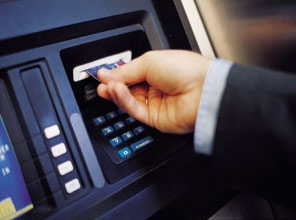 Dikkat ! Ortak ATM'de soyulmayın 
