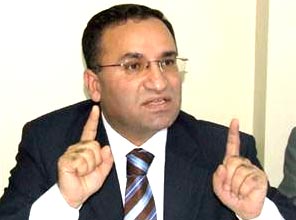 AK Parti'den AYM kararına tepki