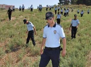 250 polis karış karış aradı