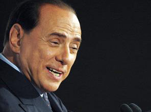 Berlusconi kendine pay çıkardı