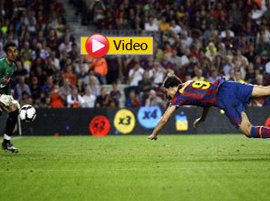 Ibrahimoviç'ten uçarak kafa golü - Video