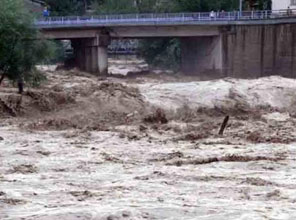 İstanbul'da su baskınları oluştu