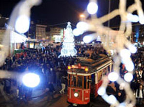 Polis işi sıkı tuttu İstanbul 2010'a huzurlu girdi