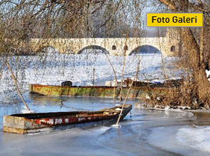 Tunca Nehri tamamen dondu