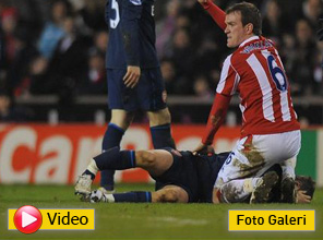 Ramsey'in ayağı böyle kırıldı - Video