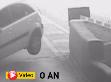 Kararsız sürücü gişelere daldı - Video