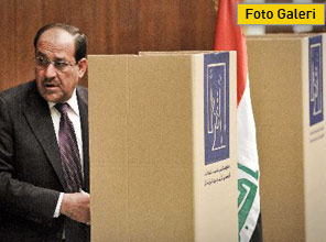 Irak'ta liderler oylarını kullandı - Foto