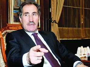 'Evet diyenlere hakaret ediyorlar'