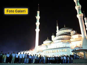 Camiler, Kadir Gecesi doldu taştı - Foto