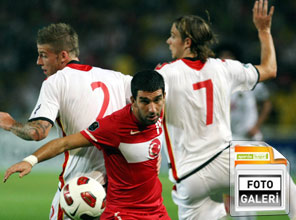 MİLLİLERDEN BAYRAM HEDİYESİ - Foto