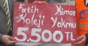 Fatih Koleji Harçlıklar Van'daki Depremzedelere