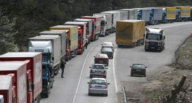 Türkiye ile İran arasında TIR krizi