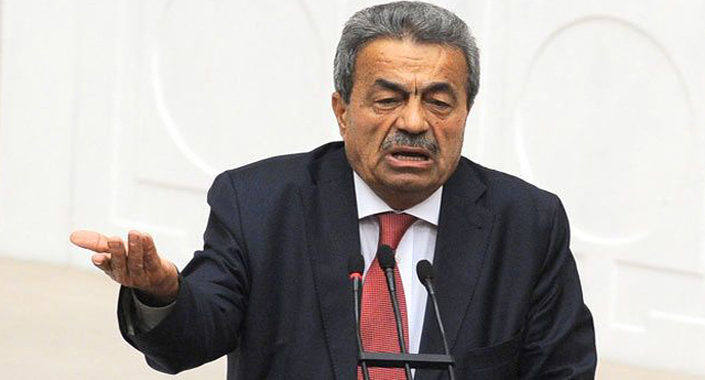 Kamer Genç'in Osmanlı ve cami rahatsızlığı