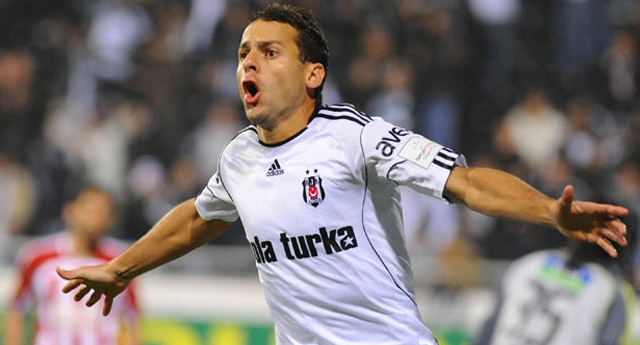 Bobo bitti gibi sıra Holosko'da