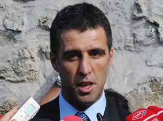 Hakan Şükür'den Demirören'e destek